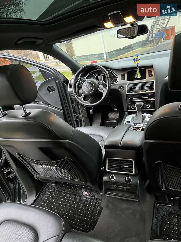 Позашляховик / Кросовер Audi Q7 2013 в Тернополі