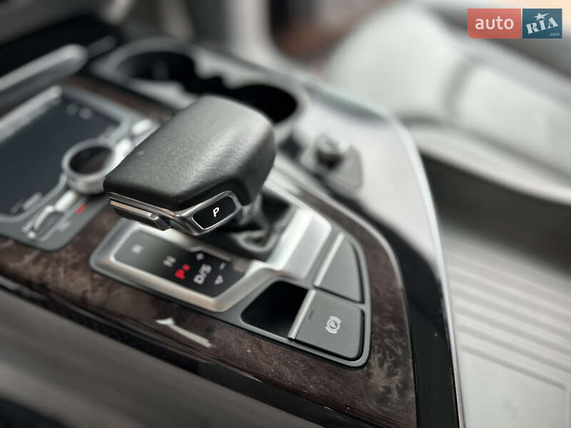 Внедорожник / Кроссовер Audi Q7 2018 в Одессе