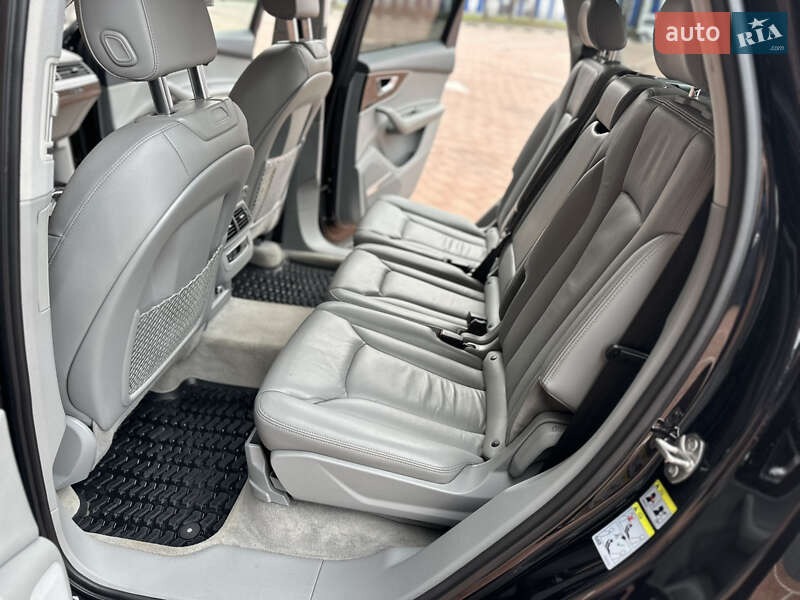 Внедорожник / Кроссовер Audi Q7 2018 в Одессе