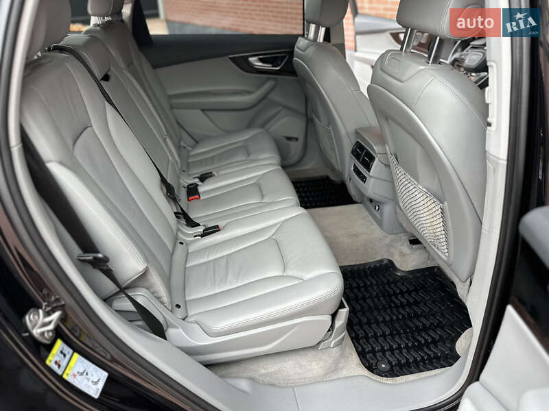 Внедорожник / Кроссовер Audi Q7 2018 в Одессе