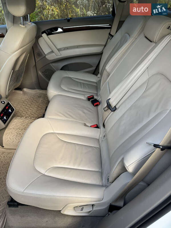 Внедорожник / Кроссовер Audi Q7 2012 в Житомире