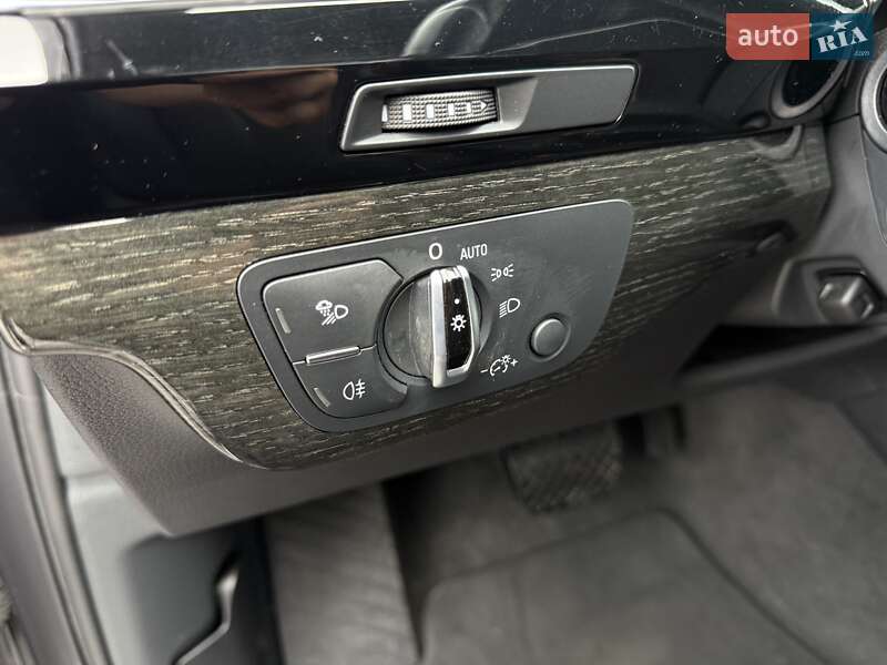 Позашляховик / Кросовер Audi Q7 2017 в Львові