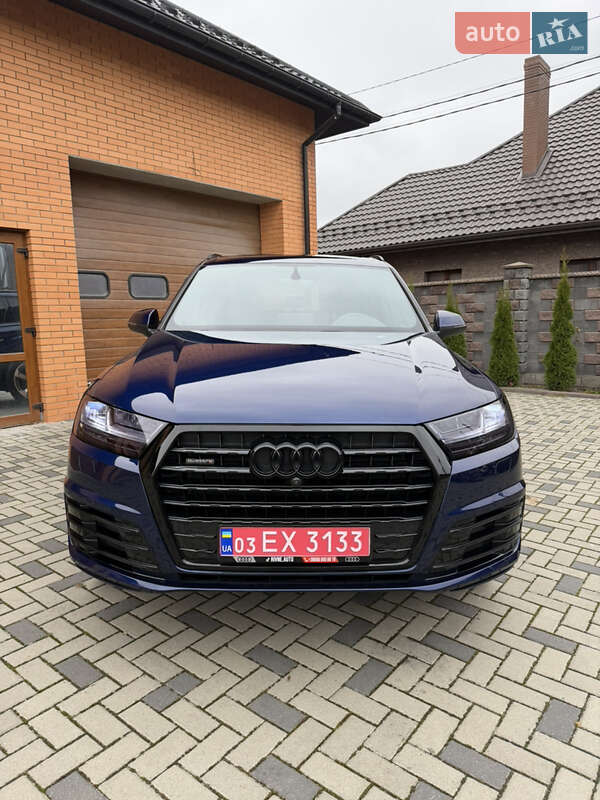 Внедорожник / Кроссовер Audi Q7 2019 в Ровно