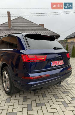 Внедорожник / Кроссовер Audi Q7 2019 в Ровно