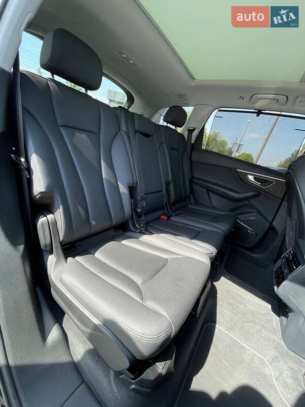 Внедорожник / Кроссовер Audi Q7 2019 в Львове