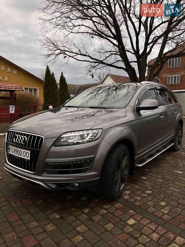 Audi Q7 2011