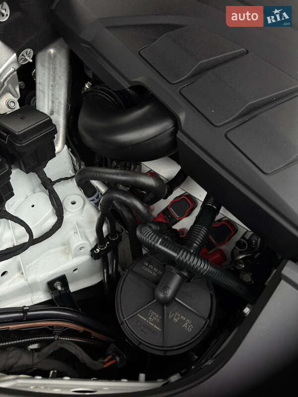 Позашляховик / Кросовер Audi Q7 2016 в Житомирі