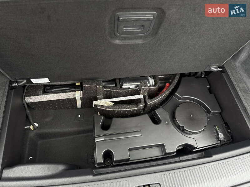 Позашляховик / Кросовер Audi Q7 2016 в Житомирі