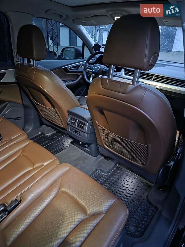 Внедорожник / Кроссовер Audi Q7 2017 в Белой Церкви