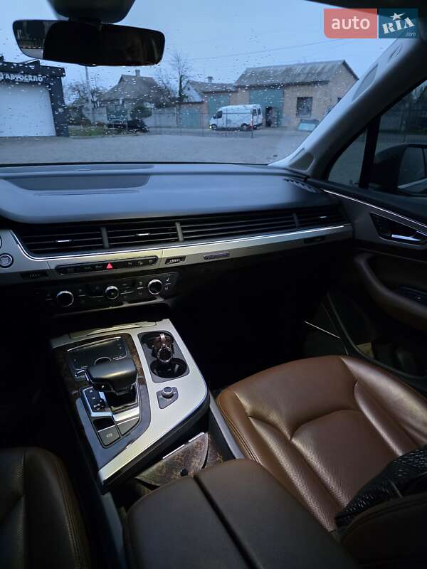 Внедорожник / Кроссовер Audi Q7 2017 в Белой Церкви