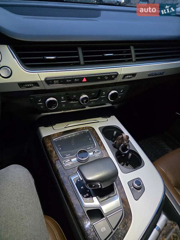 Внедорожник / Кроссовер Audi Q7 2017 в Белой Церкви