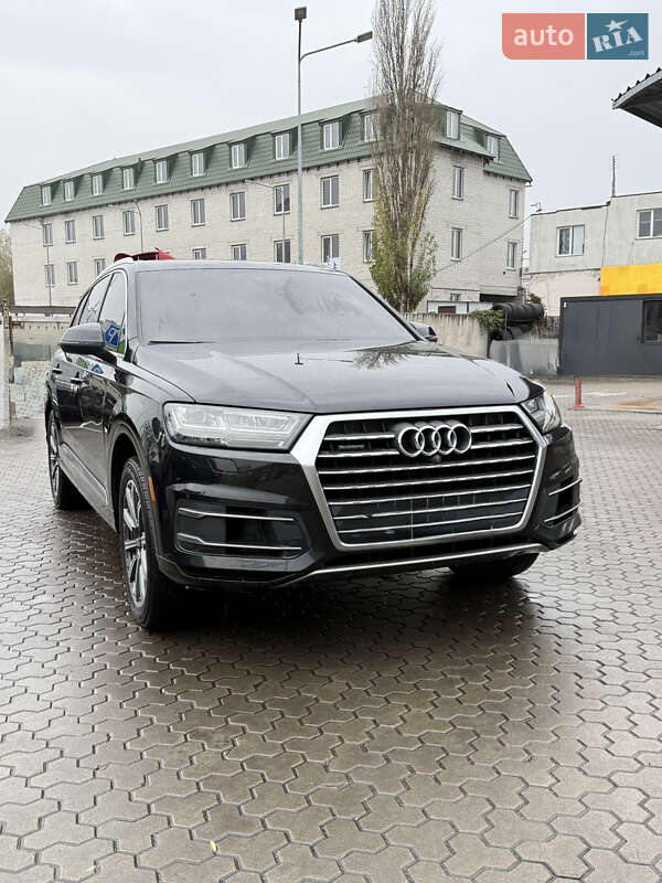 Внедорожник / Кроссовер Audi Q7 2016 в Киеве фото 3 Внедорожник / Кроссовер Audi Q7 2016 в Киеве