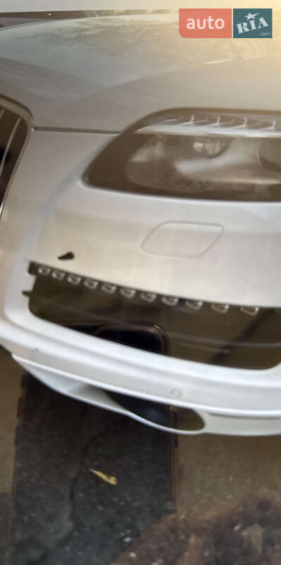 Позашляховик / Кросовер Audi Q7 2012 в Одесі