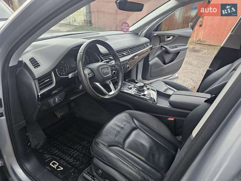 Внедорожник / Кроссовер Audi Q7 2019 в Стрые