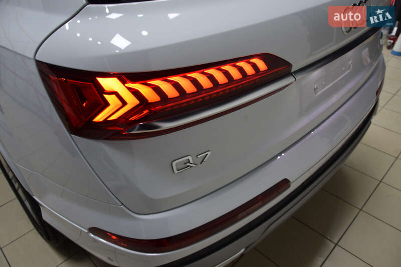 Позашляховик / Кросовер Audi Q7 2023 в Харкові