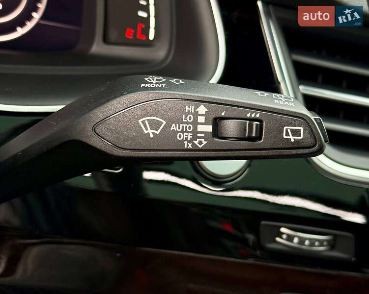 Позашляховик / Кросовер Audi Q7 2016 в Києві