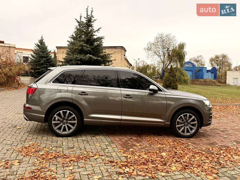 Позашляховик / Кросовер Audi Q7 2016 в Харкові фото 26 Позашляховик / Кросовер Audi Q7 2016 в Харкові