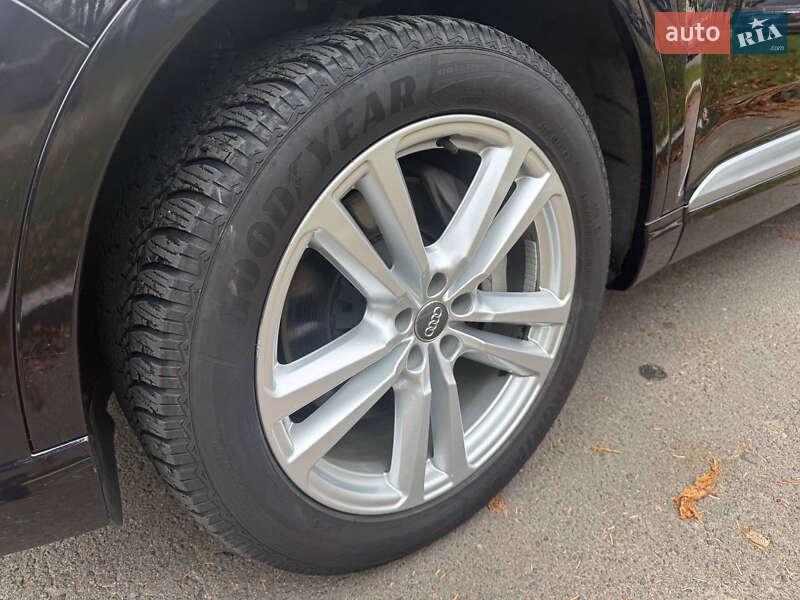 Внедорожник / Кроссовер Audi Q7 2016 в Виннице