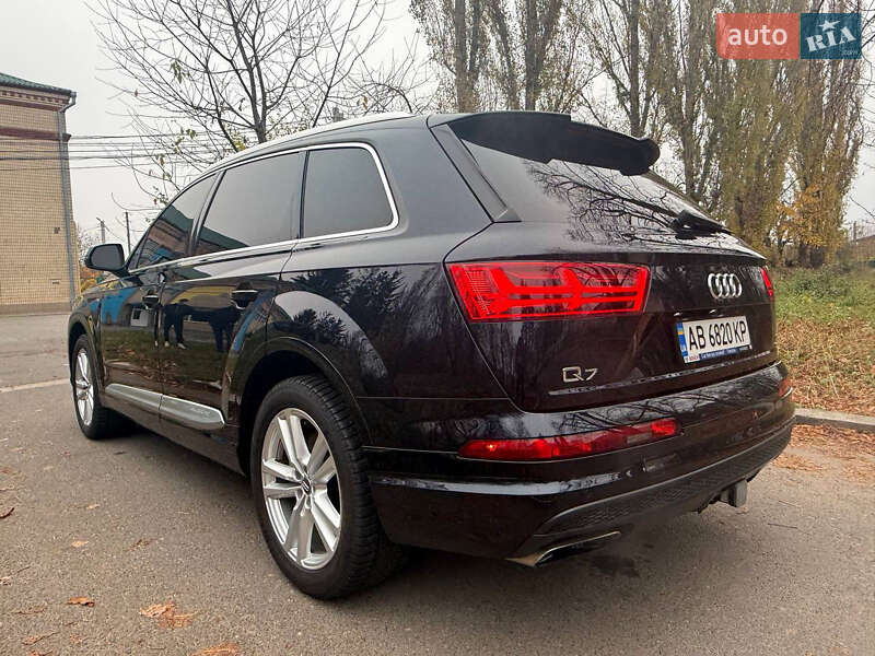 Внедорожник / Кроссовер Audi Q7 2016 в Виннице