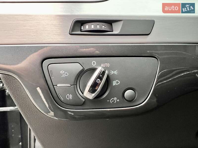 Позашляховик / Кросовер Audi Q7 2016 в Києві