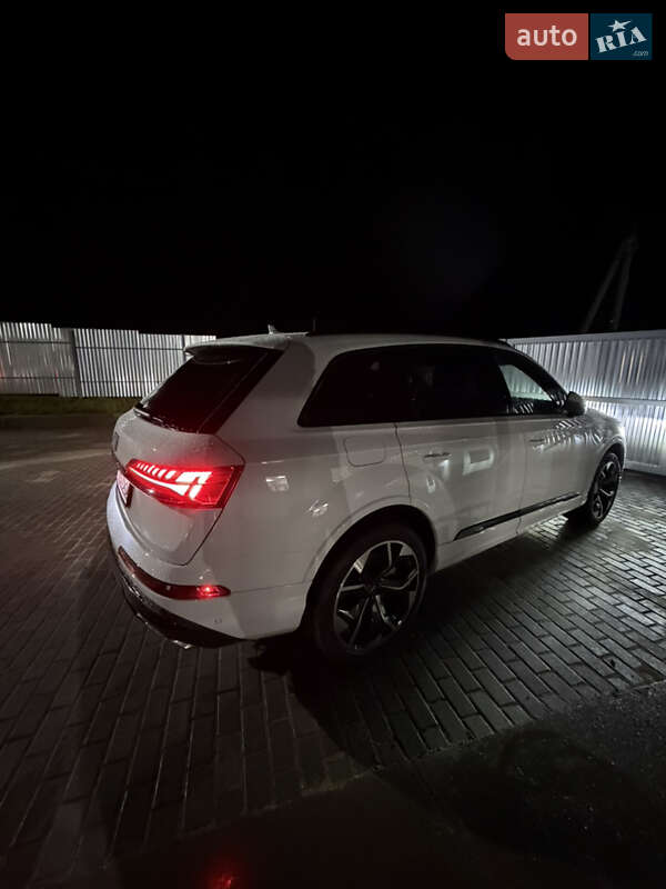 Внедорожник / Кроссовер Audi Q7 2025 в Львове фото 44 Внедорожник / Кроссовер Audi Q7 2025 в Львове