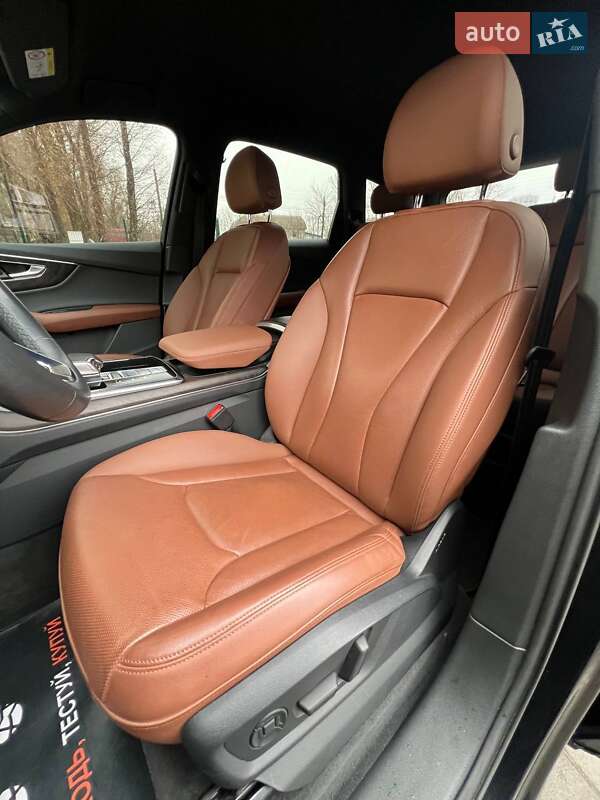 Внедорожник / Кроссовер Audi Q7 2021 в Хмельницком