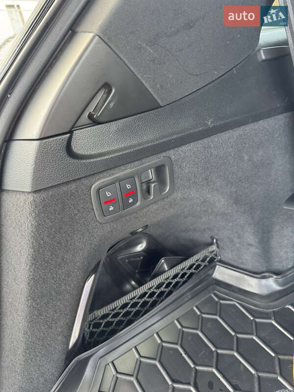 Позашляховик / Кросовер Audi Q7 2020 в Луцьку