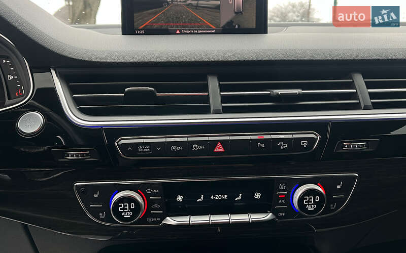 Позашляховик / Кросовер Audi Q7 2016 в Коломиї