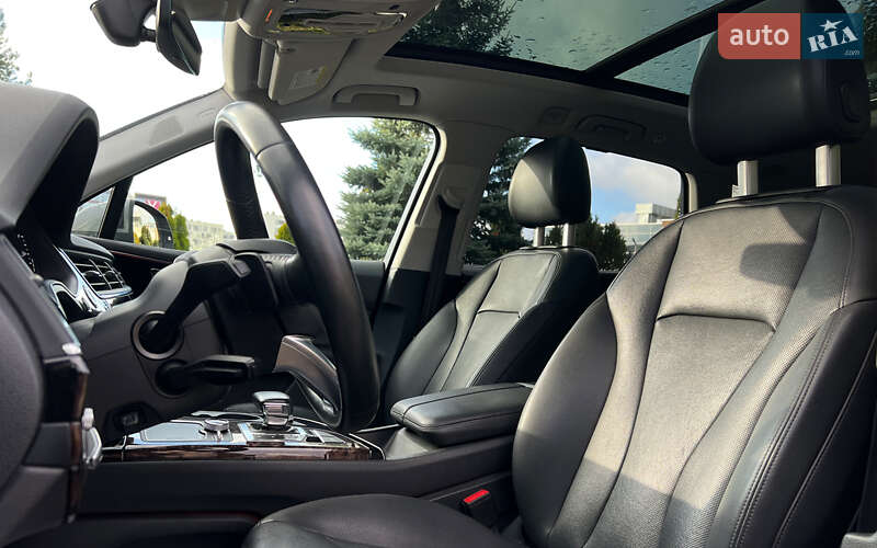 Позашляховик / Кросовер Audi Q7 2017 в Львові
