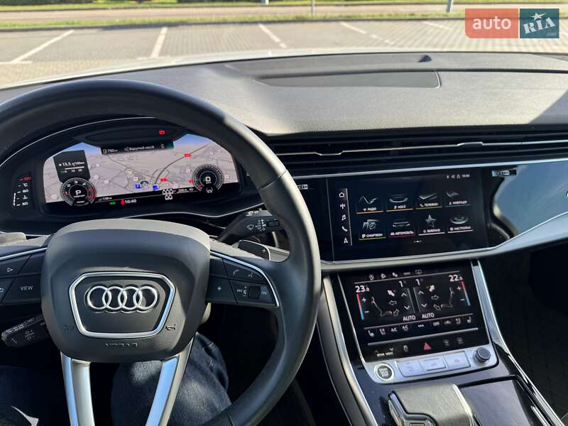 Внедорожник / Кроссовер Audi Q7 2021 в Киеве