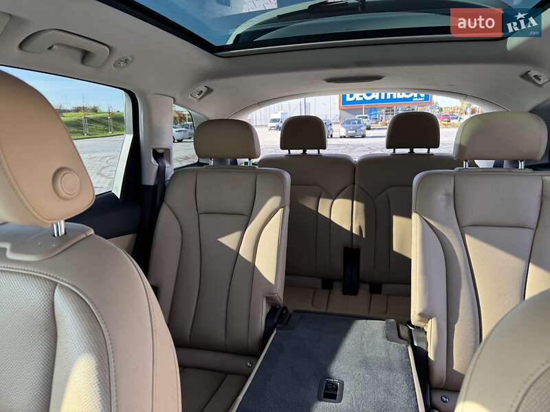 Внедорожник / Кроссовер Audi Q7 2021 в Киеве