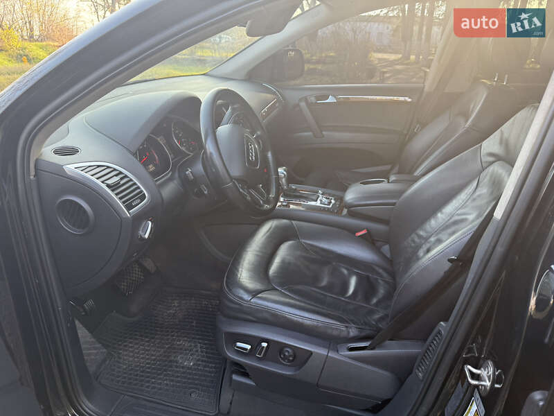 Позашляховик / Кросовер Audi Q7 2013 в Звенигородці фото 13 Позашляховик / Кросовер Audi Q7 2013 в Звенигородці