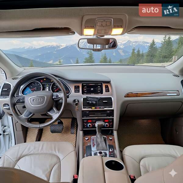 Позашляховик / Кросовер Audi Q7 2013 в Тернополі
