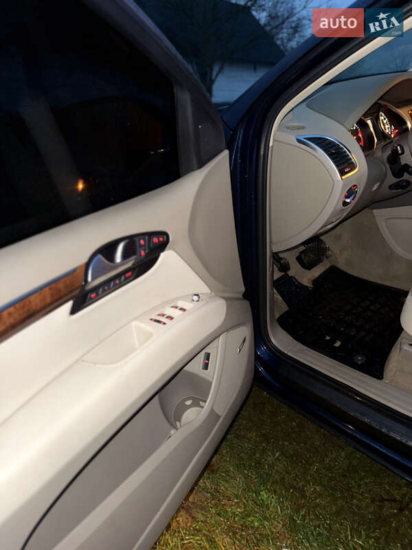 Позашляховик / Кросовер Audi Q7 2012 в Рівному