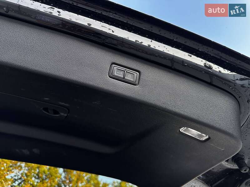 Позашляховик / Кросовер Audi Q7 2017 в Луцьку