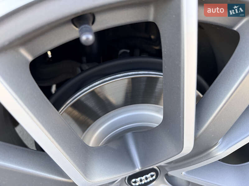 Позашляховик / Кросовер Audi Q7 2017 в Ірпені