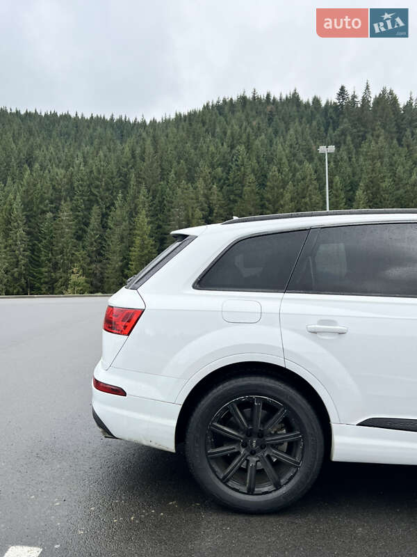 Внедорожник / Кроссовер Audi Q7 2016 в Львове
