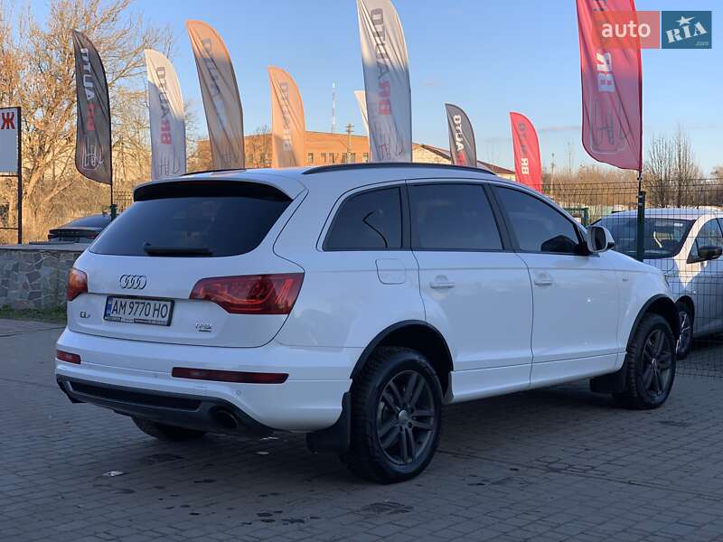 Позашляховик / Кросовер Audi Q7 2011 в Бердичеві