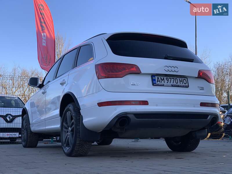 Позашляховик / Кросовер Audi Q7 2011 в Бердичеві
