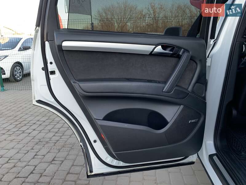 Позашляховик / Кросовер Audi Q7 2011 в Бердичеві