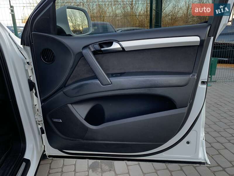 Позашляховик / Кросовер Audi Q7 2011 в Бердичеві
