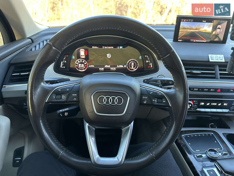 Позашляховик / Кросовер Audi Q7 2016 в Львові
