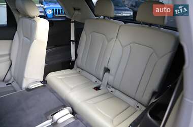 Внедорожник / Кроссовер Audi Q7 2016 в Киеве