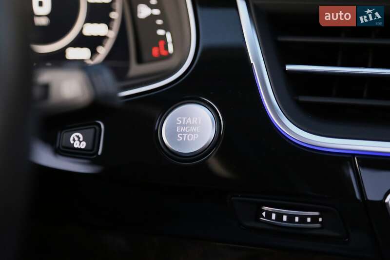 Позашляховик / Кросовер Audi Q7 2016 в Києві