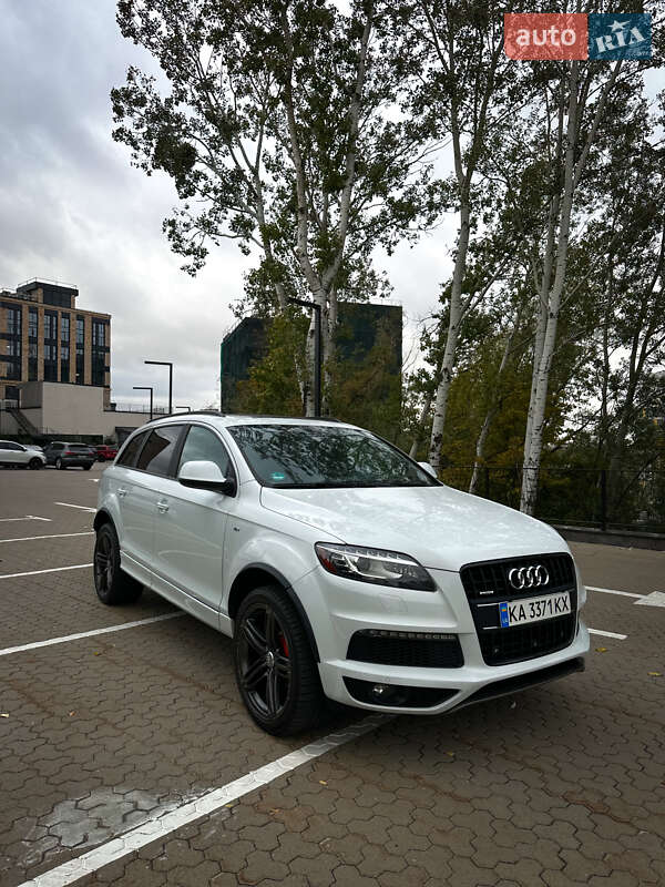 Внедорожник / Кроссовер Audi Q7 2013 в Киеве