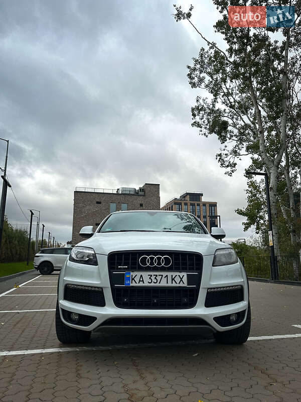 Внедорожник / Кроссовер Audi Q7 2013 в Киеве