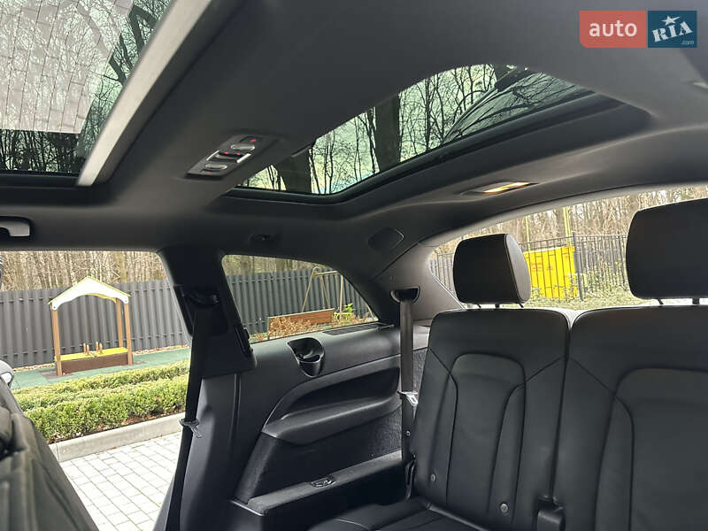 Внедорожник / Кроссовер Audi Q7 2014 в Виннице