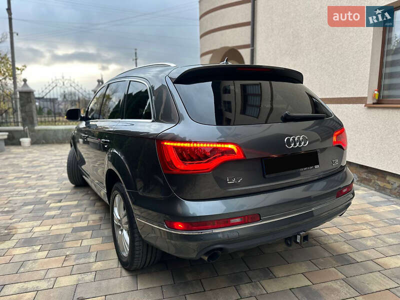 Позашляховик / Кросовер Audi Q7 2010 в Грушево