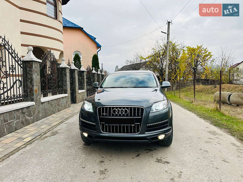 Позашляховик / Кросовер Audi Q7 2010 в Грушево