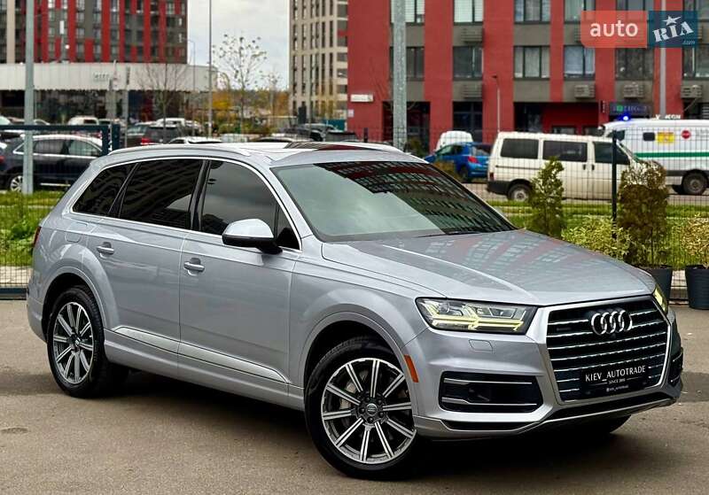 Позашляховик / Кросовер Audi Q7 2017 в Києві